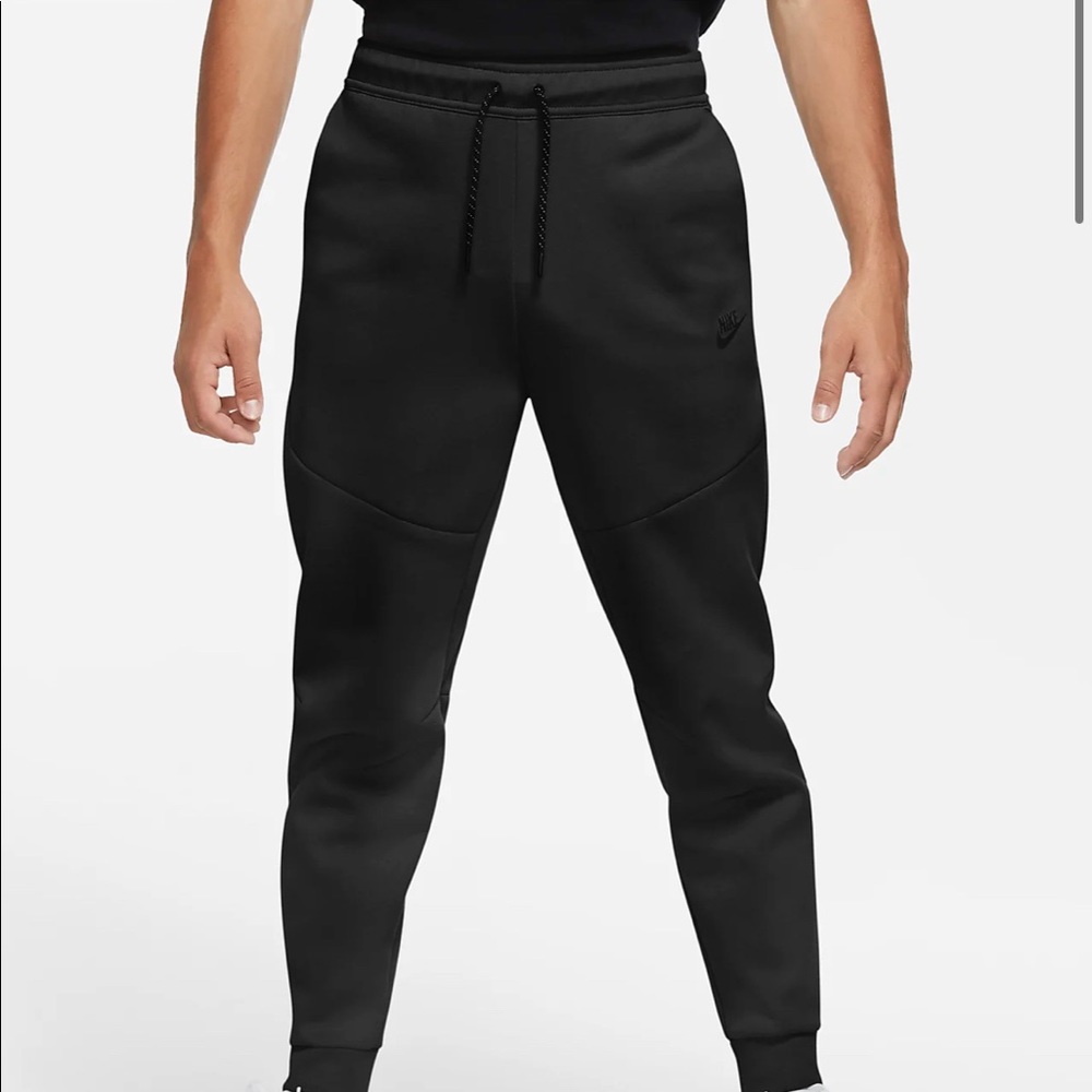 Nike tech fleece pants